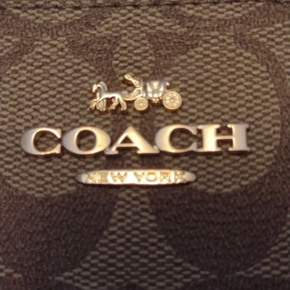 NEW Coach Large Faux Leather Wristlet Wallet with Signature Brown Logo - Picture 5 of 7